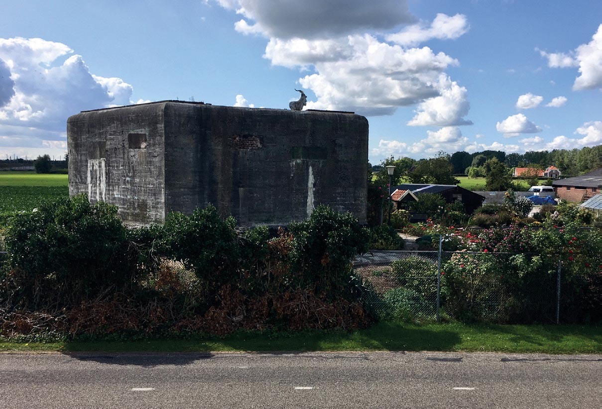 bunker-midden